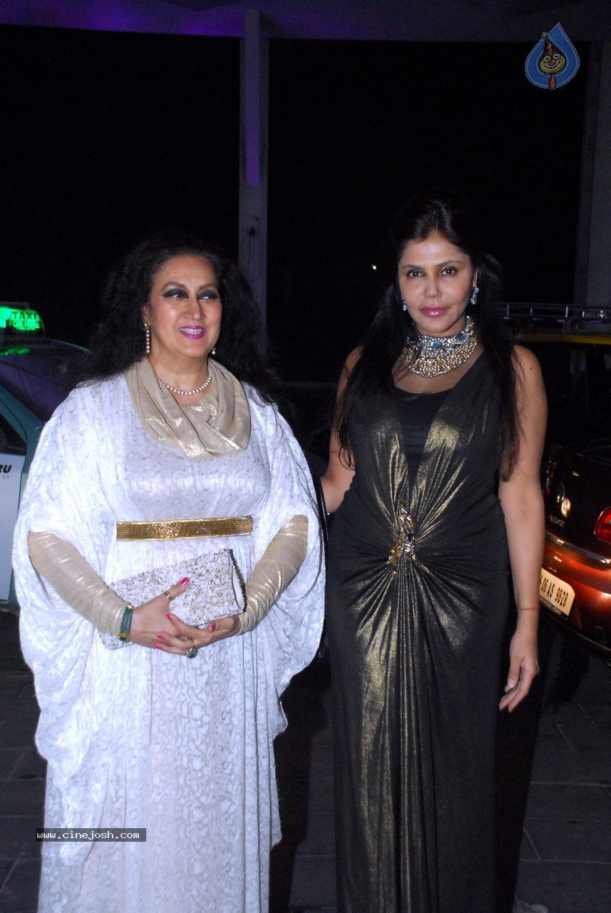 Bolly Celebs at Shirin and Uday Wedding Reception - 72 / 190 photos