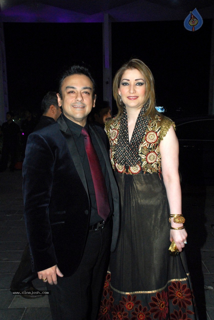 Bolly Celebs at Shirin and Uday Wedding Reception - 79 / 190 photos