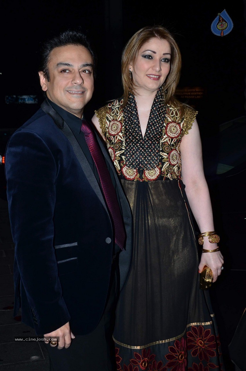 Bolly Celebs at Shirin and Uday Wedding Reception - 80 / 190 photos