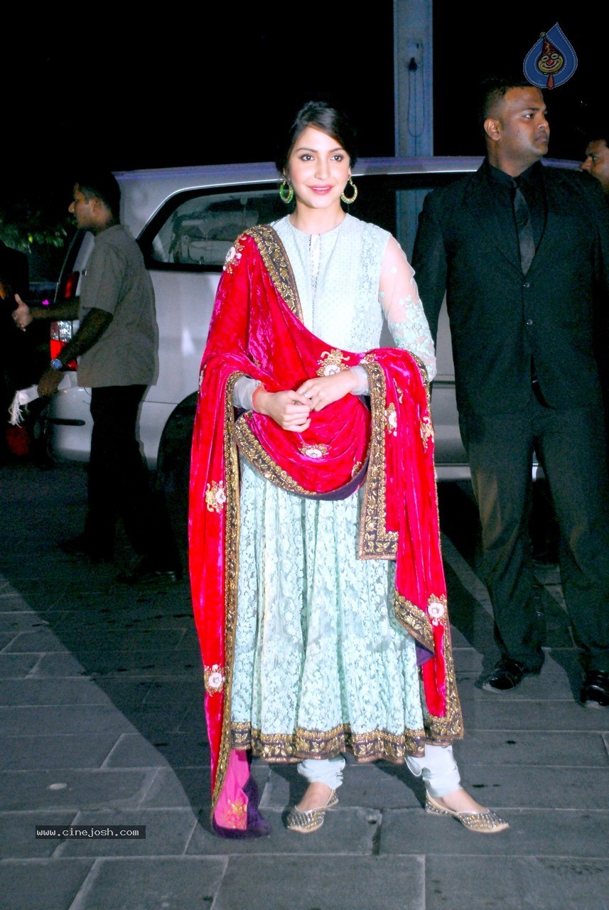 Bolly Celebs at Shirin and Uday Wedding Reception - 81 / 190 photos