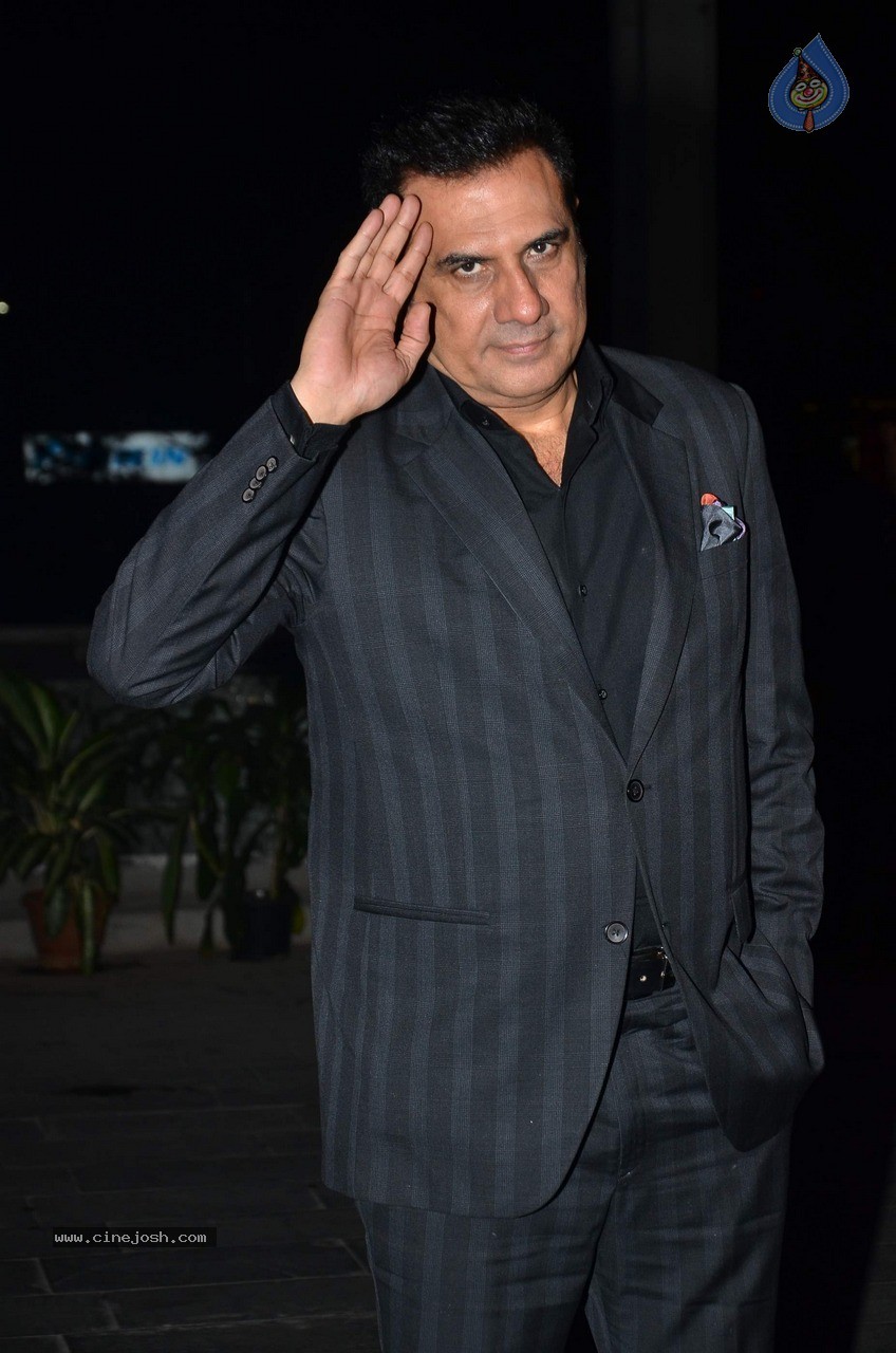 Bolly Celebs at Shirin and Uday Wedding Reception - 82 / 190 photos