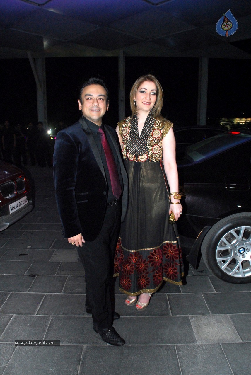 Bolly Celebs at Shirin and Uday Wedding Reception - 118 / 190 photos