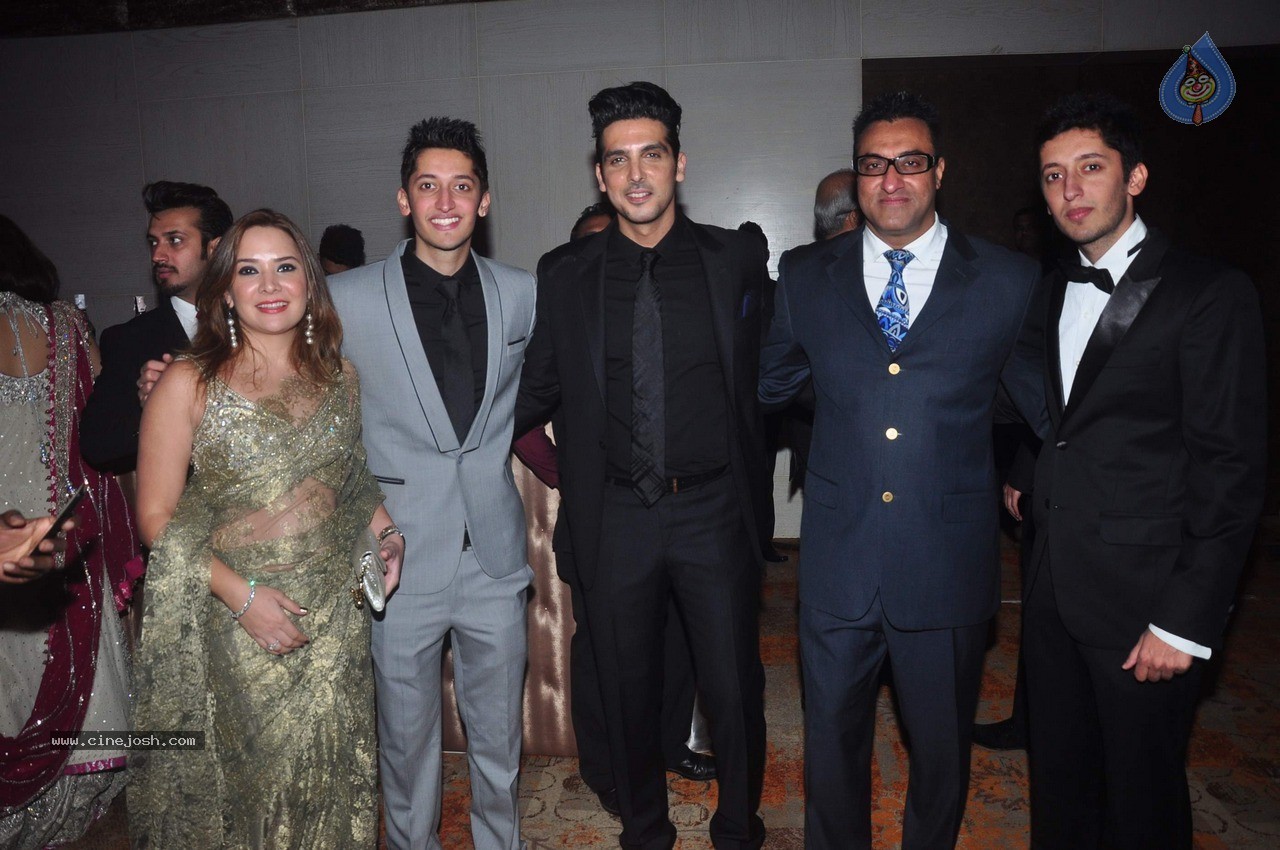 Bolly Celebs at Shirin and Uday Wedding Reception - 150 / 190 photos