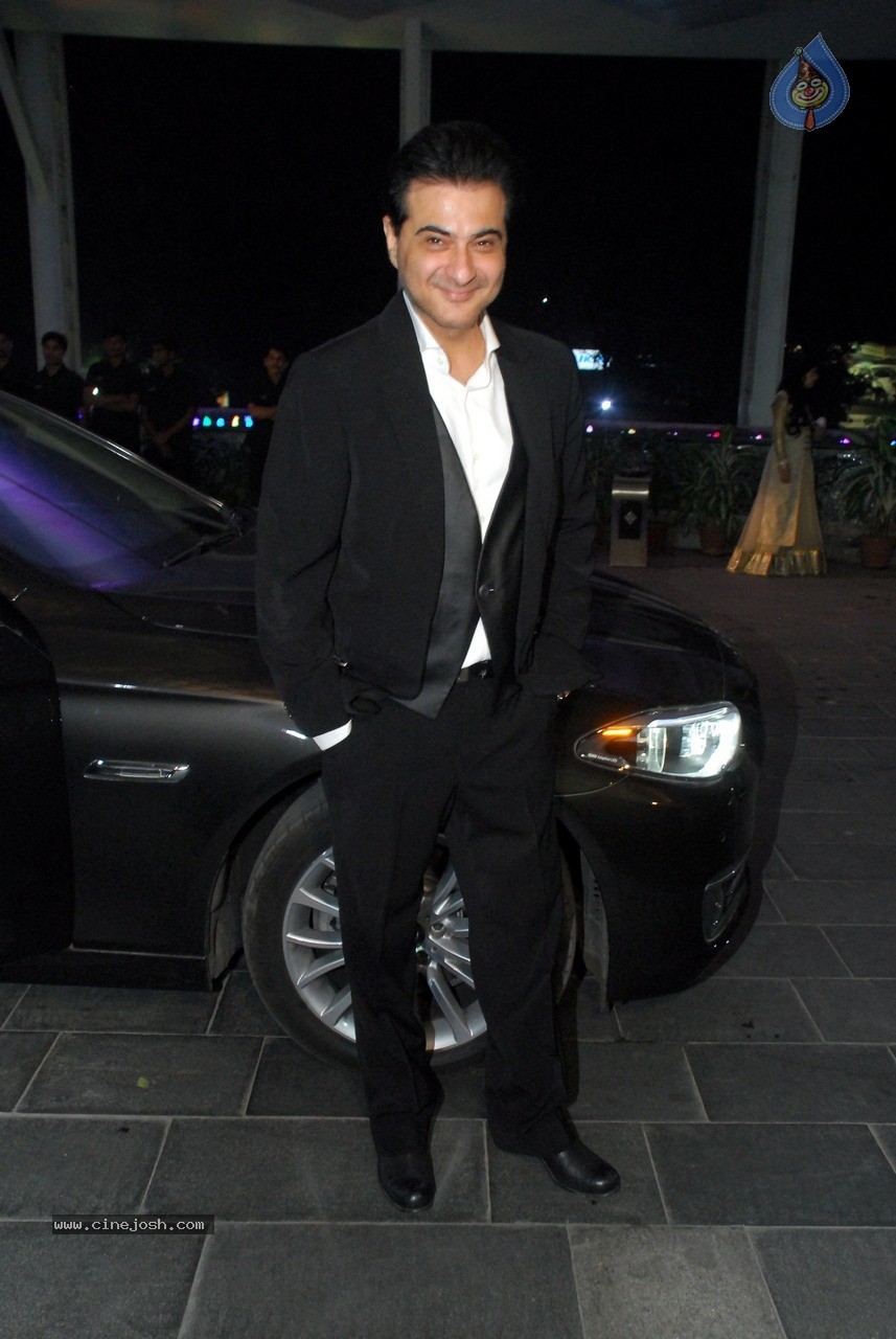 Bolly Celebs at Shirin and Uday Wedding Reception - 153 / 190 photos