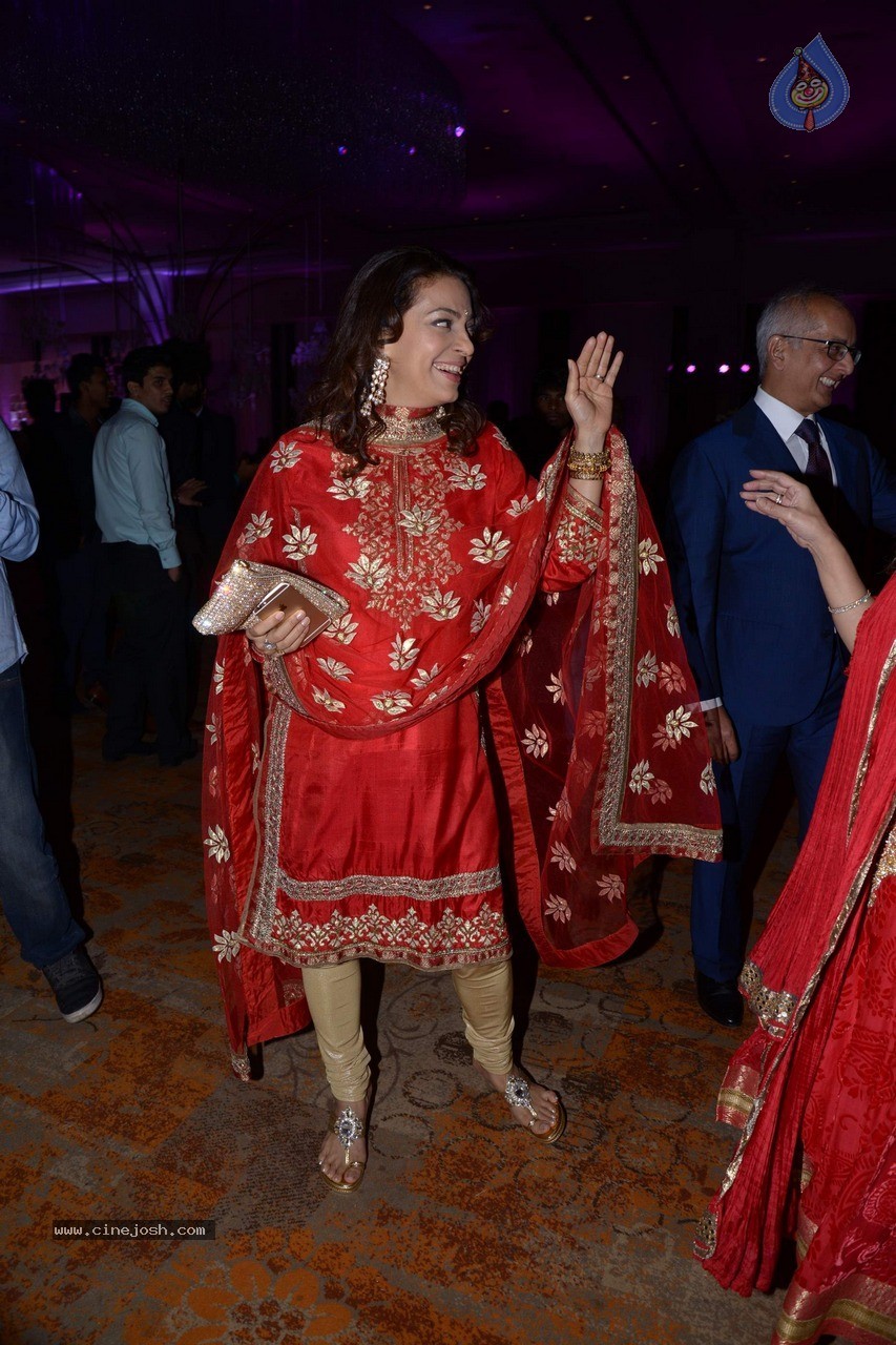 Bolly Celebs at Shirin and Uday Wedding Reception - 172 / 190 photos