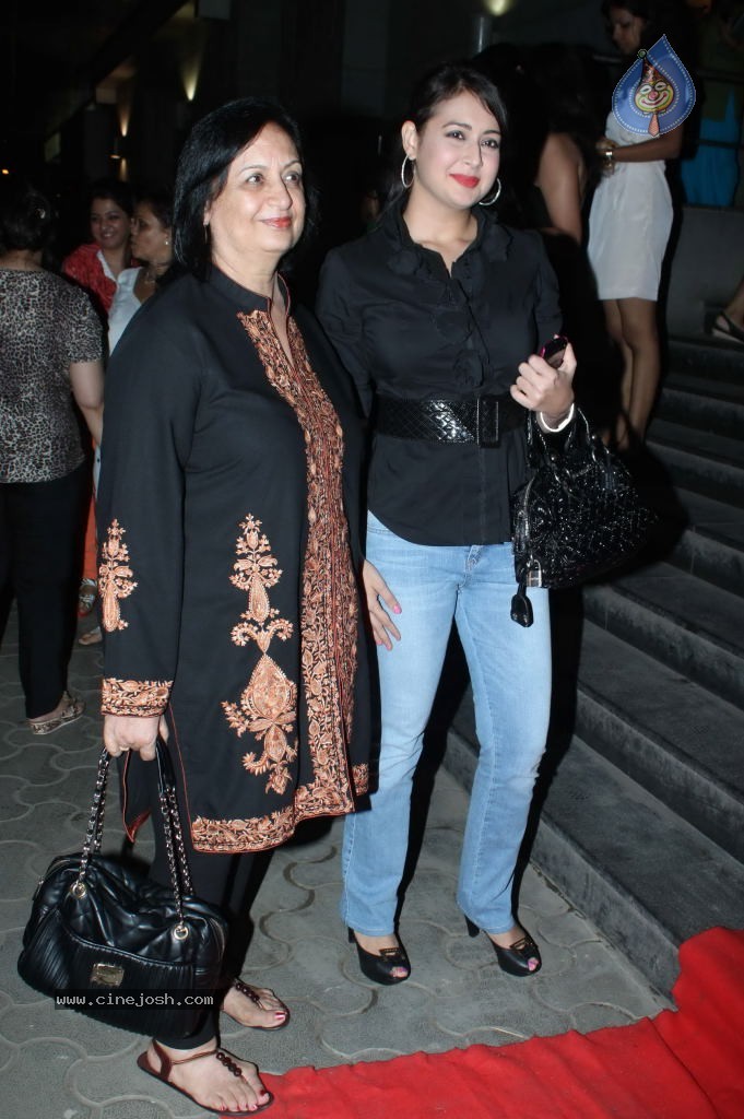 Bolly Celebs at Shirin Farhad Ki Toh Nikal Padi Premiere - 22 / 35 photos