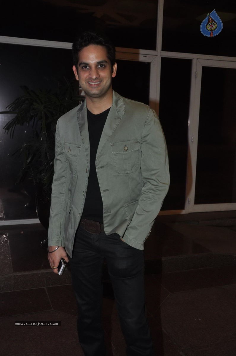 Bolly Celebs at Shweta Tiwari Wedding - 17 / 43 photos
