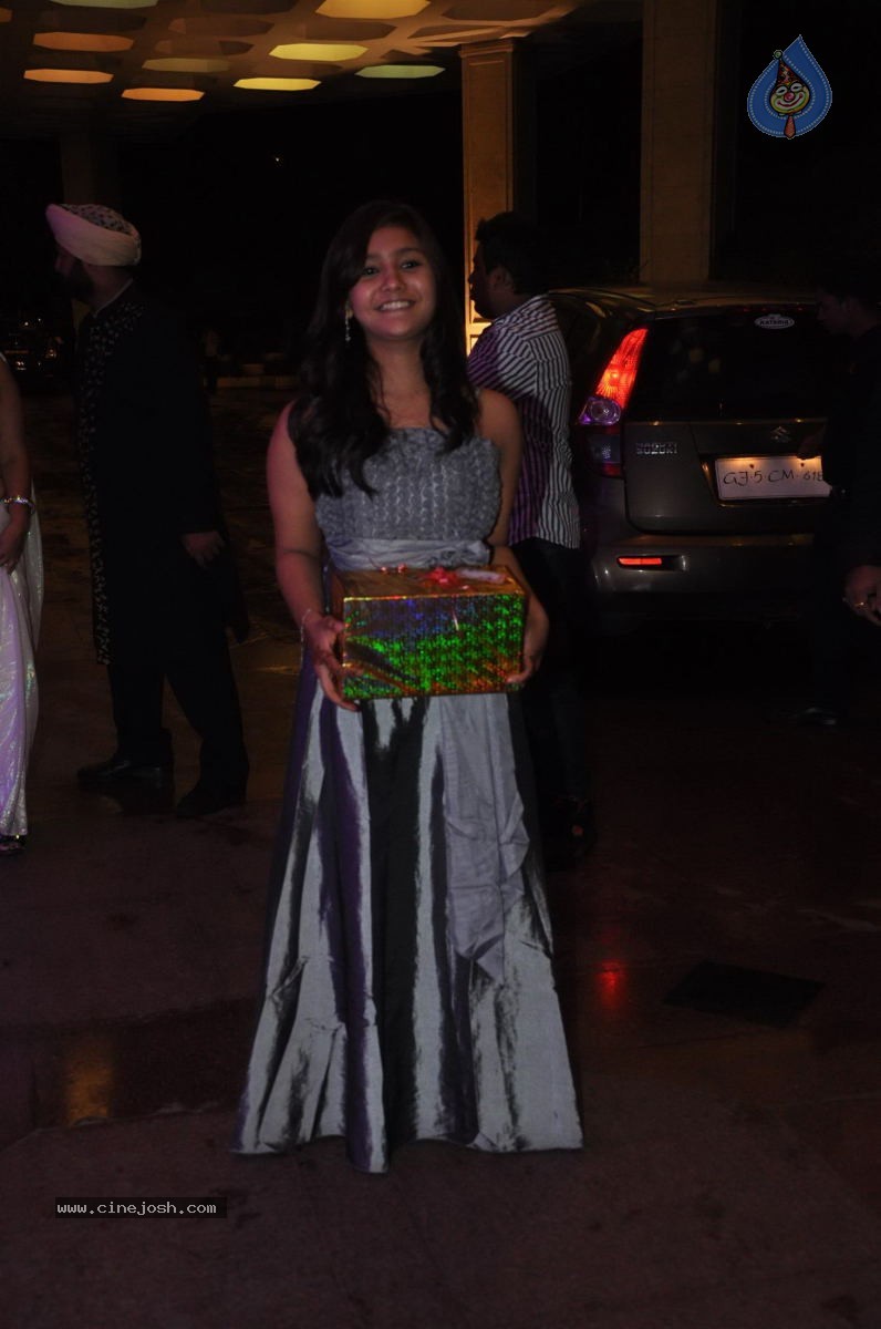 Bolly Celebs at Shweta Tiwari Wedding - 39 / 43 photos