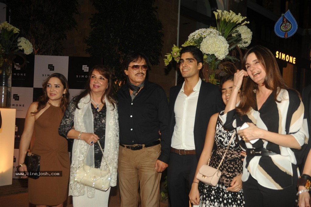 Bolly Celebs at Simone Store Launch - 11 / 89 photos