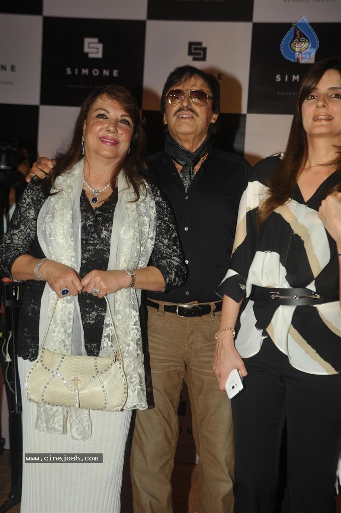 Bolly Celebs at Simone Store Launch - 57 / 89 photos