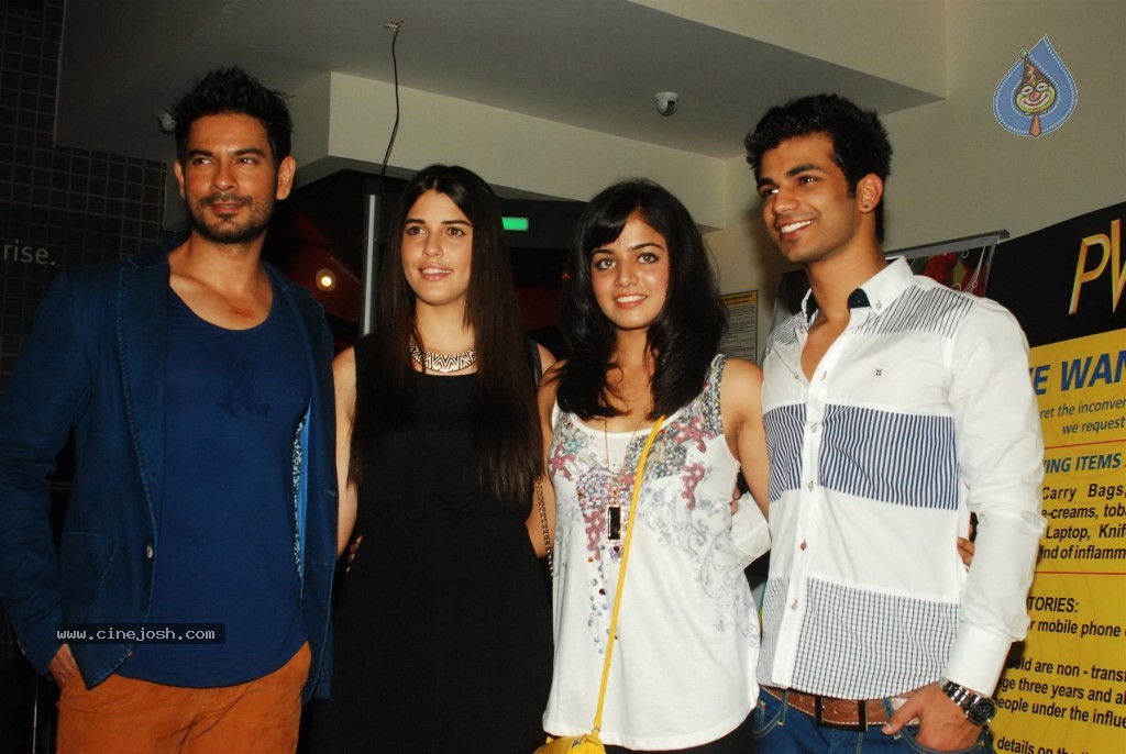 Bolly Celebs at Sixteen Premiere  - 41 / 75 photos