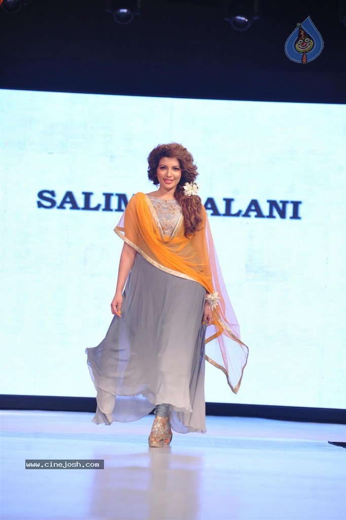 Bolly Celebs at Smile Foundation 5th Edition Charity Fashion Show - 21 / 228 photos