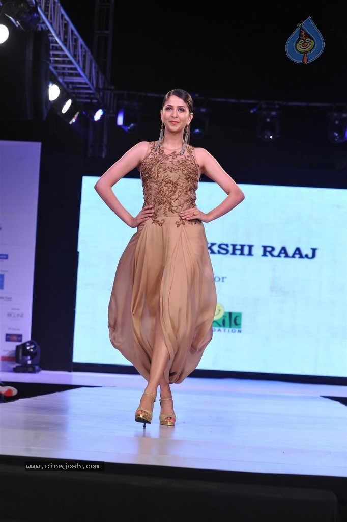 Bolly Celebs at Smile Foundation 5th Edition Charity Fashion Show - 22 / 228 photos