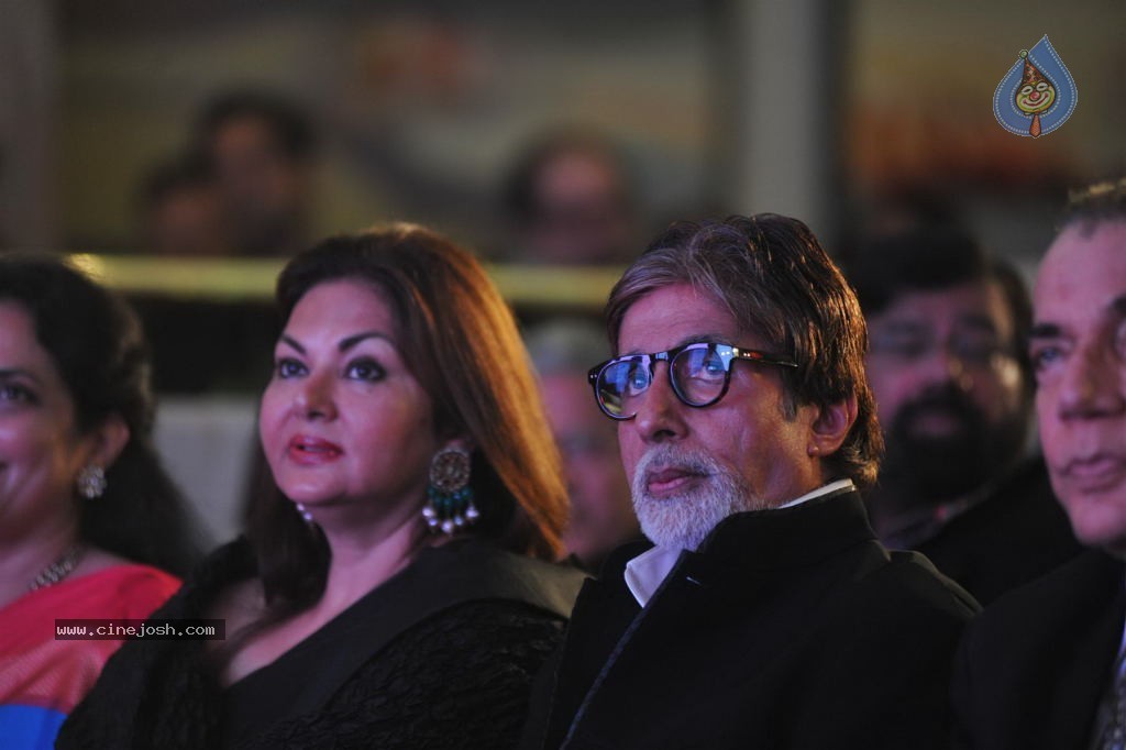 Bolly Celebs at Society Young Achievers Awards - 4 / 130 photos