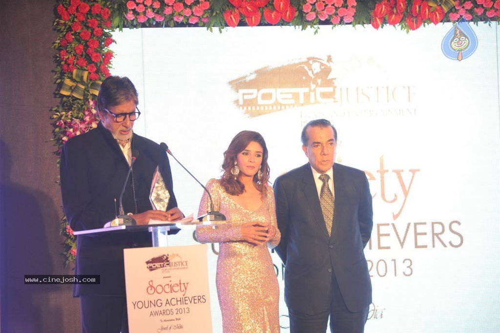 Bolly Celebs at Society Young Achievers Awards - 23 / 130 photos