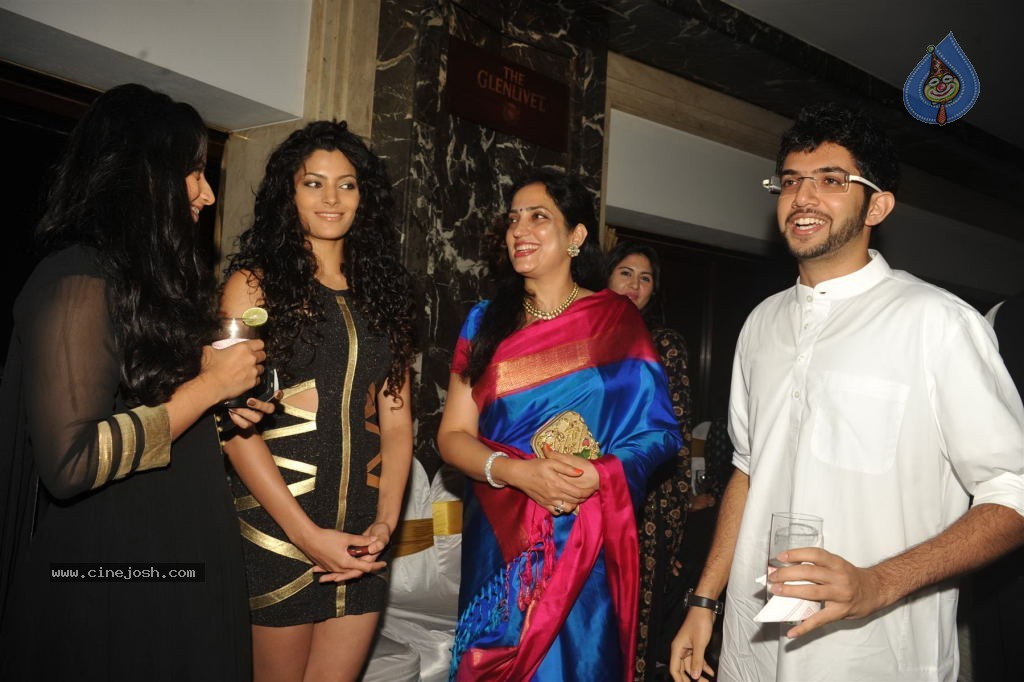 Bolly Celebs at Society Young Achievers Awards - 25 / 130 photos