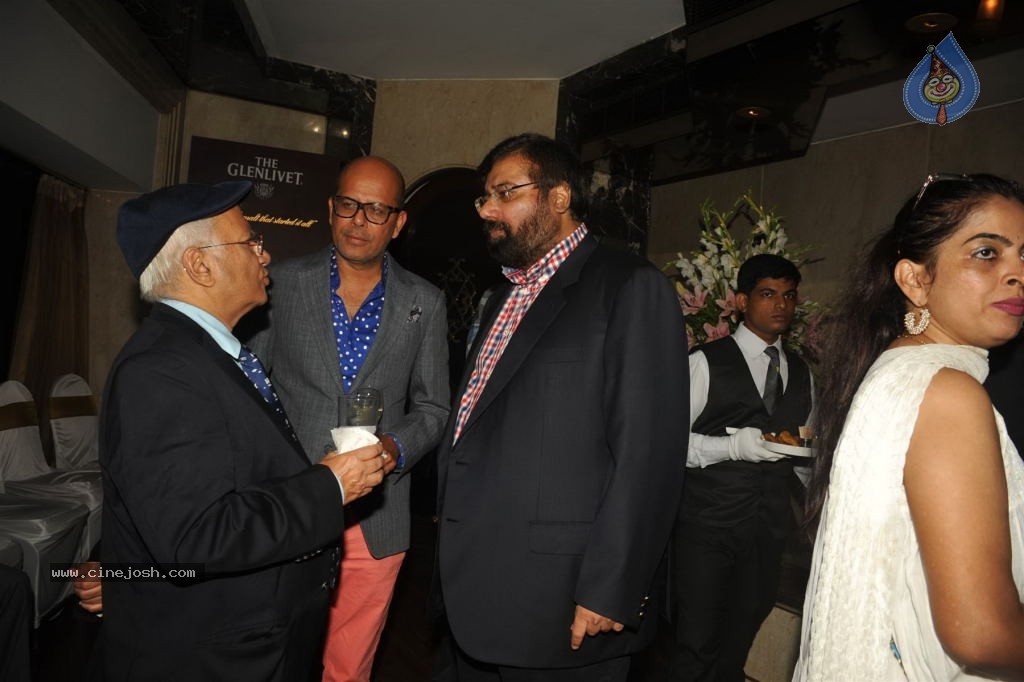 Bolly Celebs at Society Young Achievers Awards - 70 / 130 photos