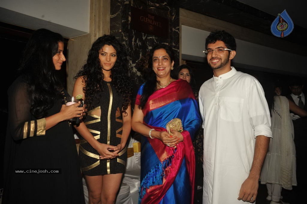 Bolly Celebs at Society Young Achievers Awards - 84 / 130 photos