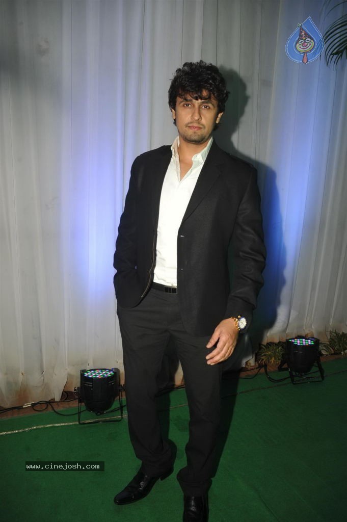 Bolly Celebs at Society Young Achievers Awards - 121 / 130 photos