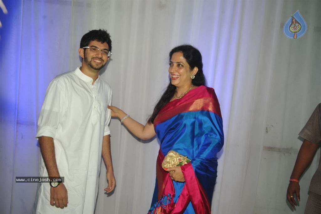 Bolly Celebs at Society Young Achievers Awards - 125 / 130 photos