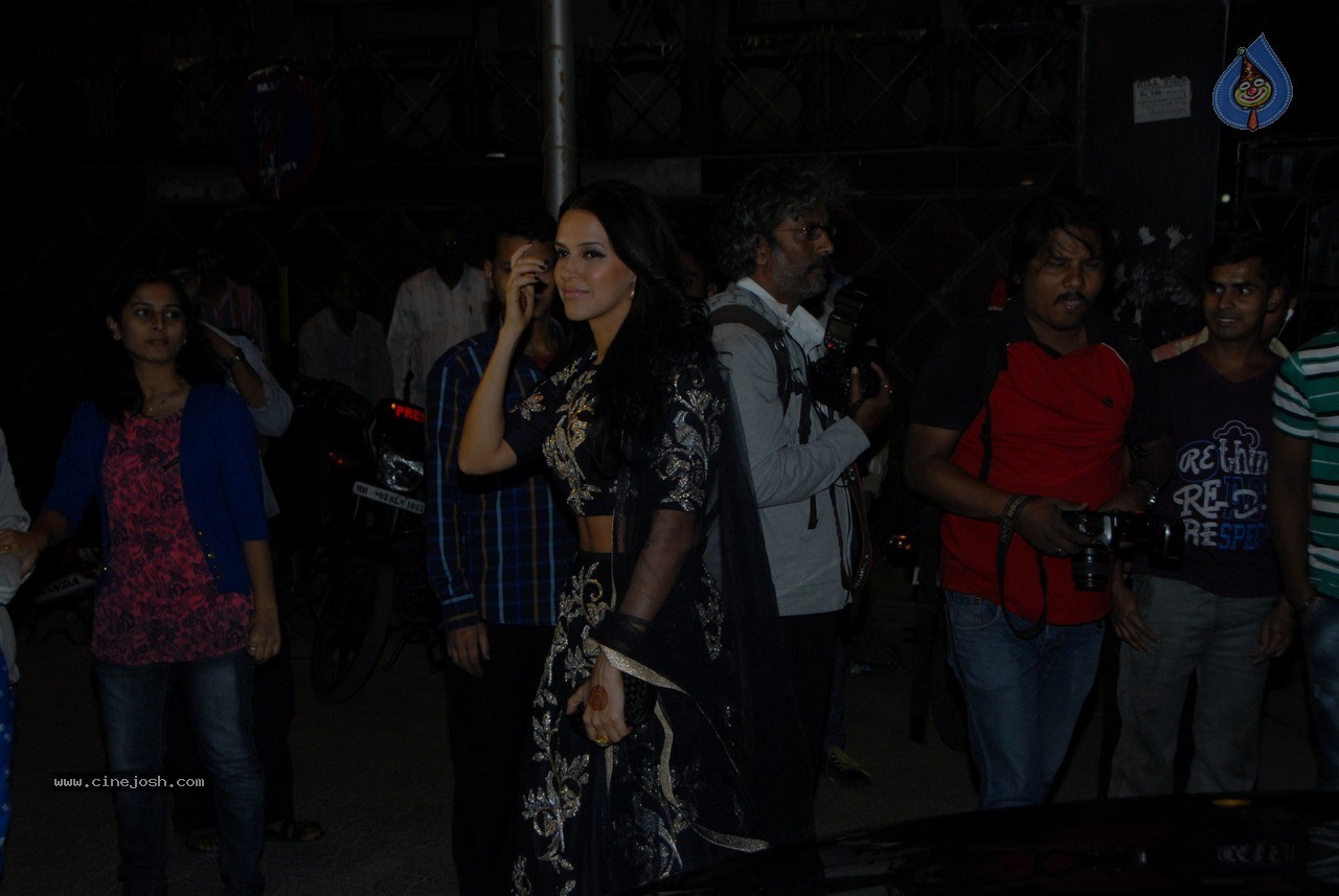 Bolly Celebs at Soha Ali Khan Wedding Party - 39 / 80 photos