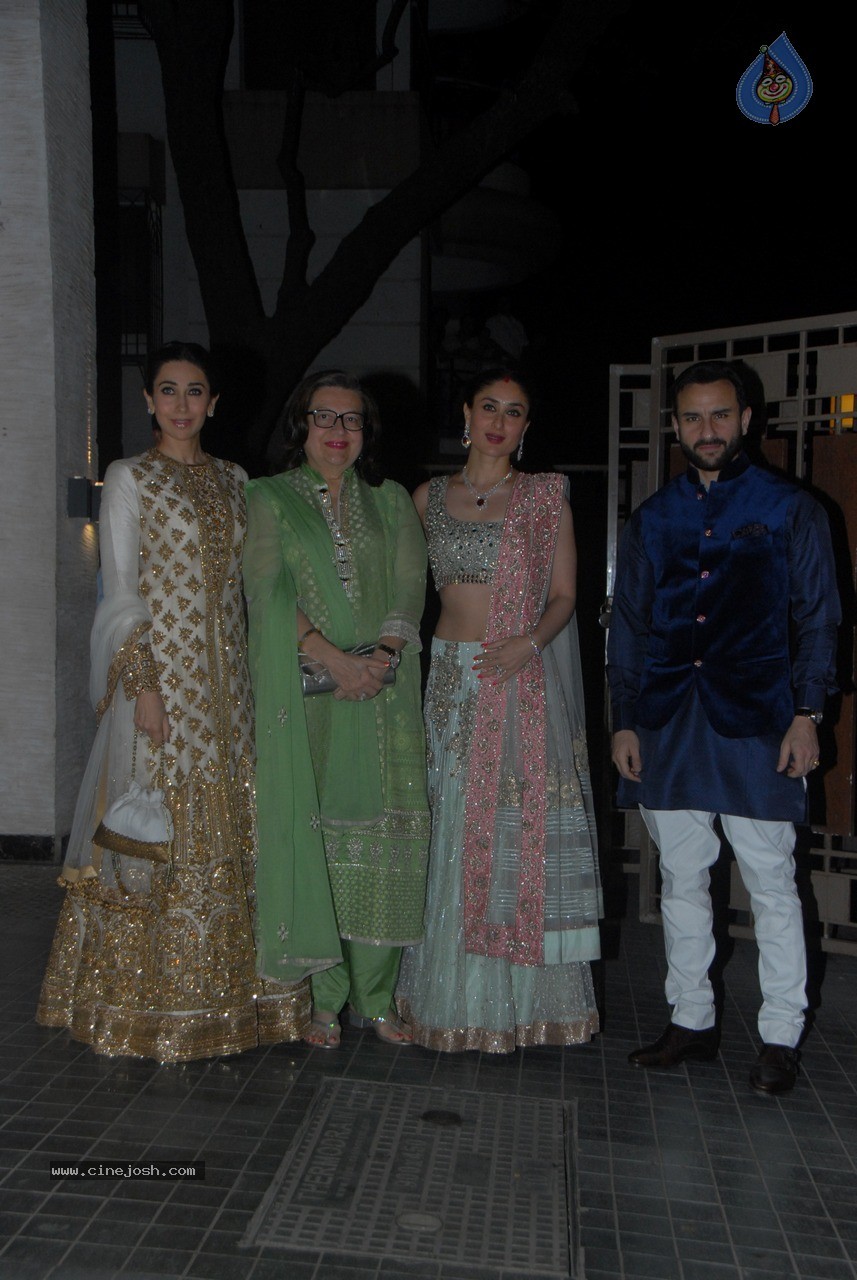 Bolly Celebs at Soha Ali Khan Wedding Party - 50 / 80 photos