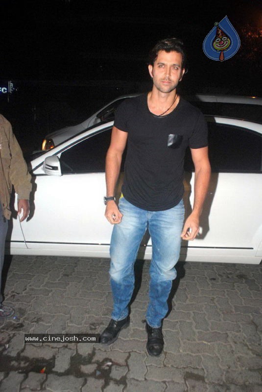 Bolly Celebs at Sohail Khan Bday Bash - 71 / 94 photos