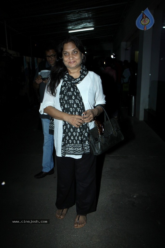 Bolly Celebs at Sonali Cable Film Special Show - 6 / 43 photos