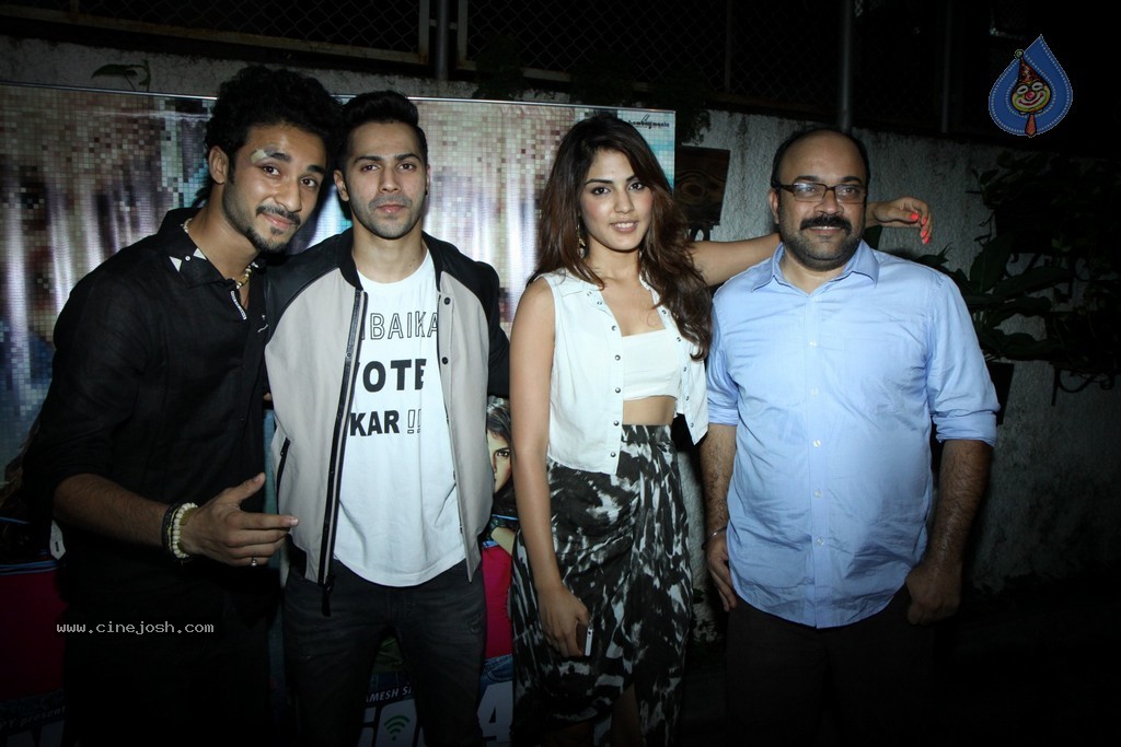 Bolly Celebs at Sonali Cable Film Special Show - 21 / 43 photos