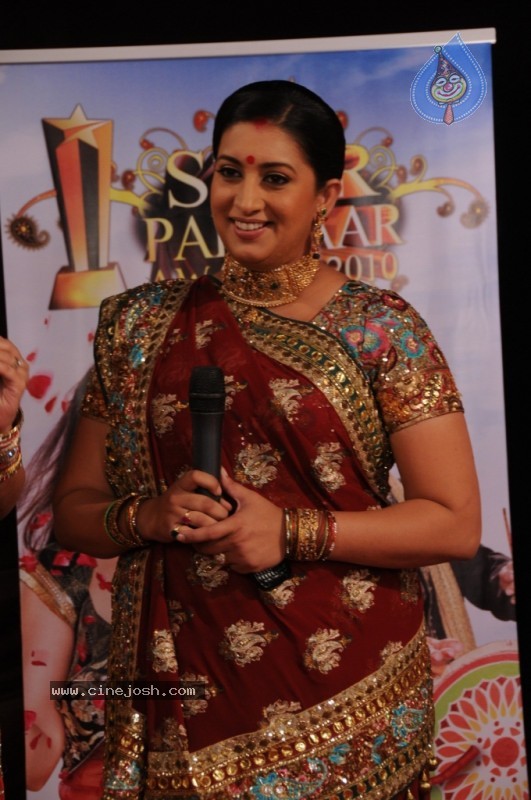 Bolly Celebs at Star Parivaar Awards 2010 - 12 / 52 photos