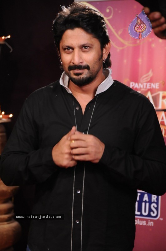 Bolly Celebs at Star Parivaar Awards 2010 - 23 / 52 photos