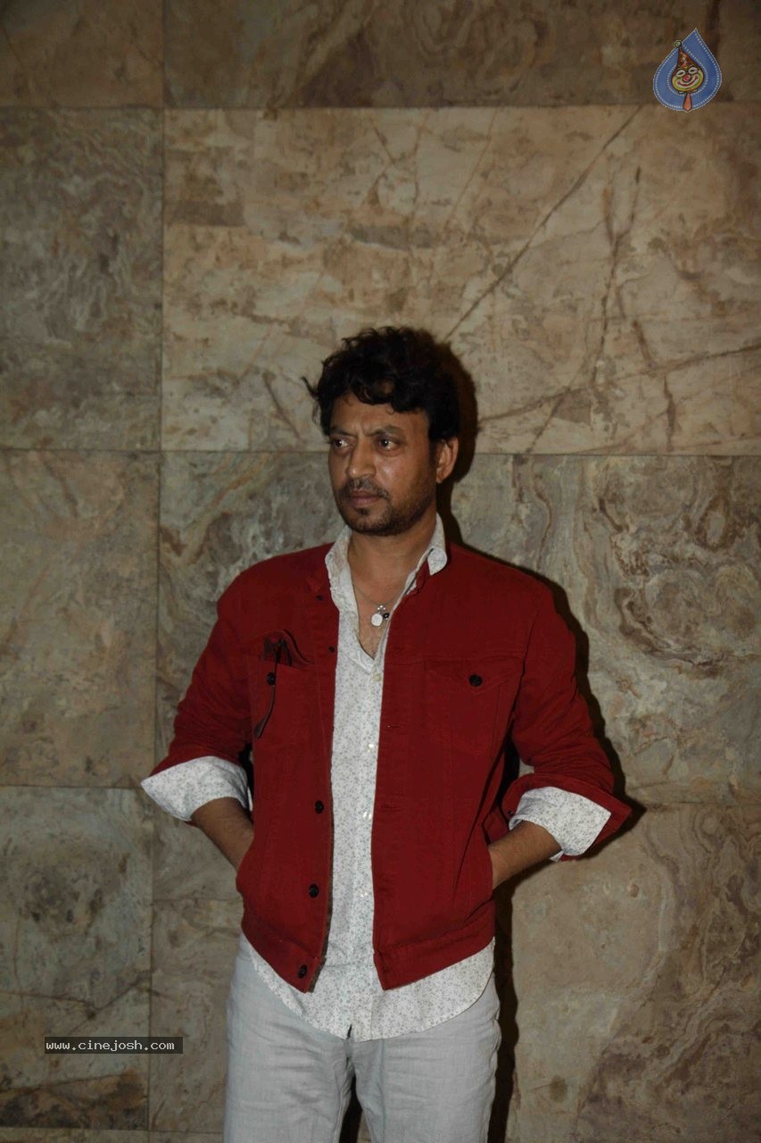 Bolly Celebs at Tanu Weds Manu Returns Special Show - 48 / 55 photos
