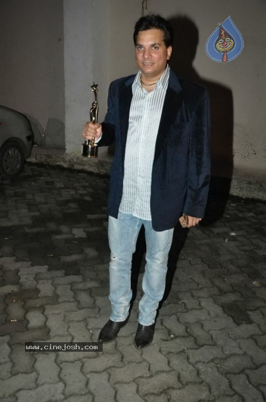 Bolly Celebs at Telly Chakkar New Talent Awards Function - 18 / 54 photos