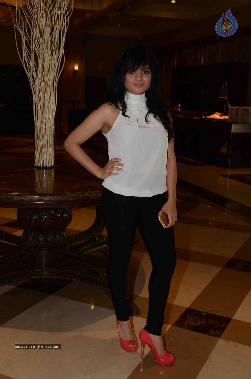 Bolly Celebs at The 16th IIFA Voting Weekend - 36 / 86 photos