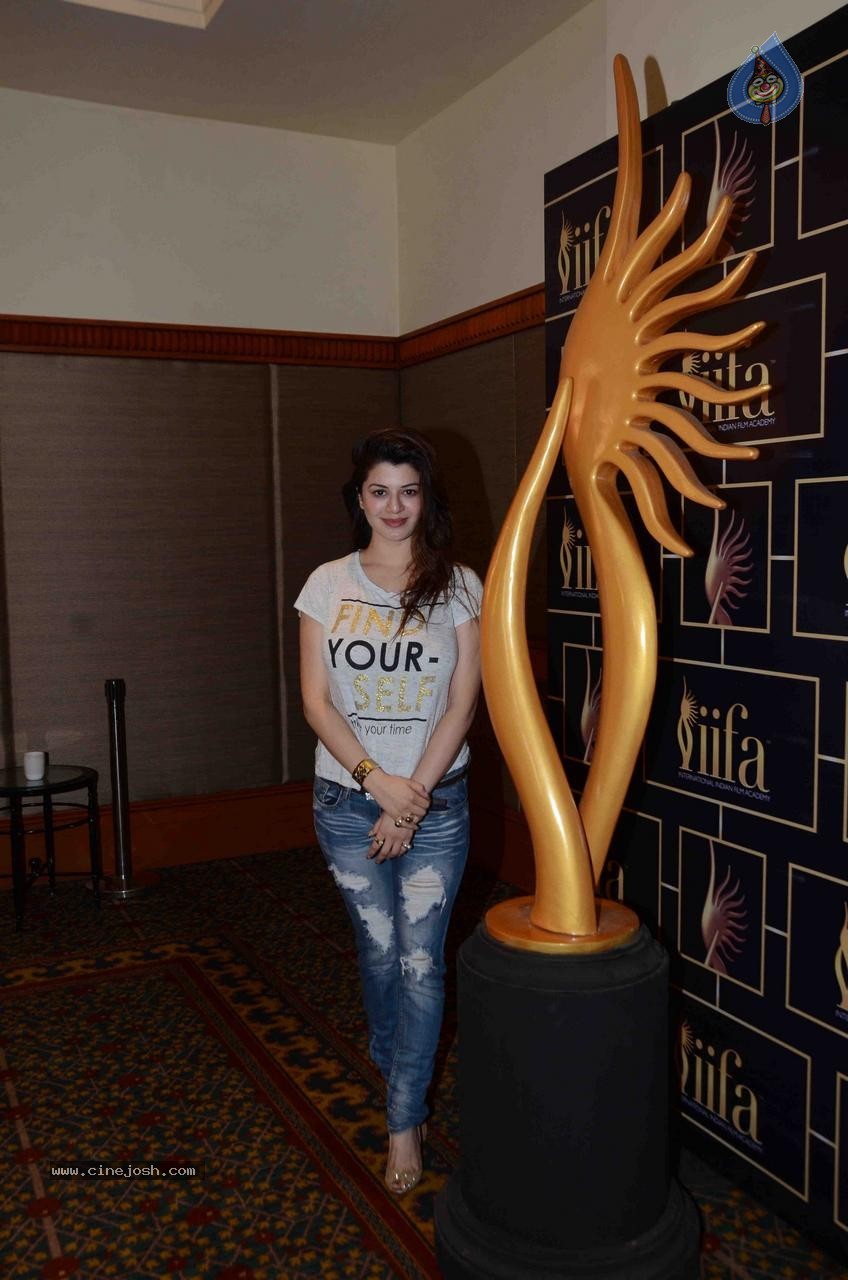 Bolly Celebs at The 16th IIFA Voting Weekend - 45 / 86 photos