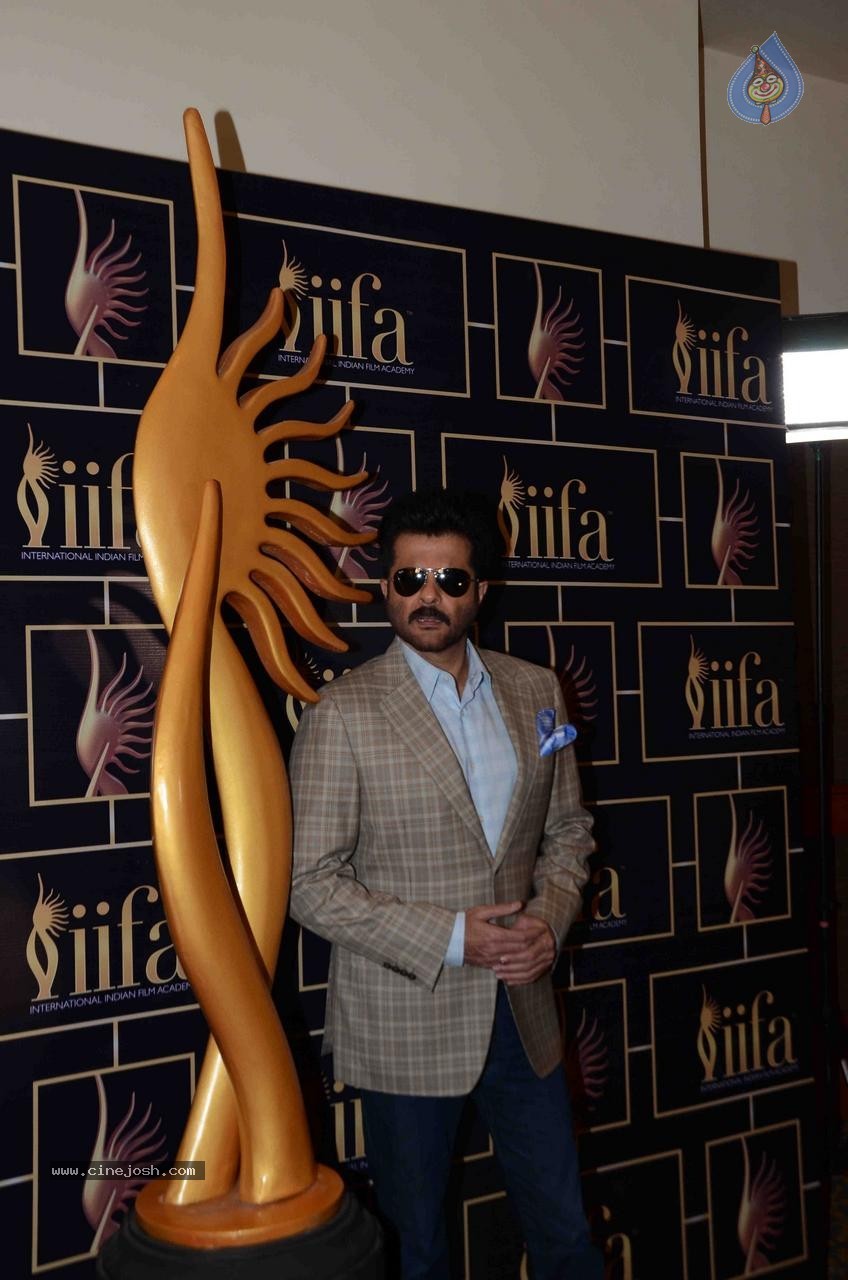Bolly Celebs at The 16th IIFA Voting Weekend - 49 / 86 photos