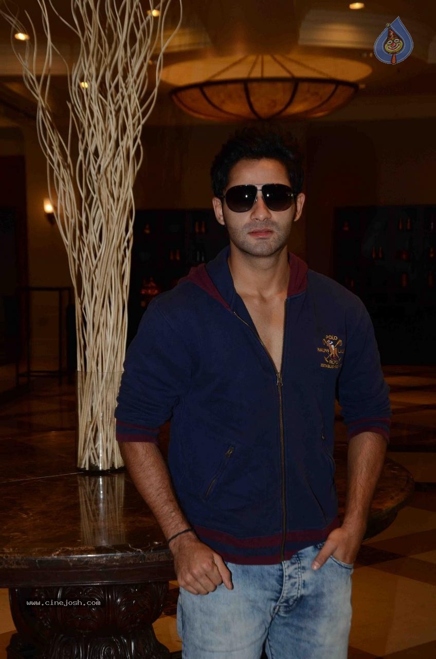 Bolly Celebs at The 16th IIFA Voting Weekend - 52 / 86 photos