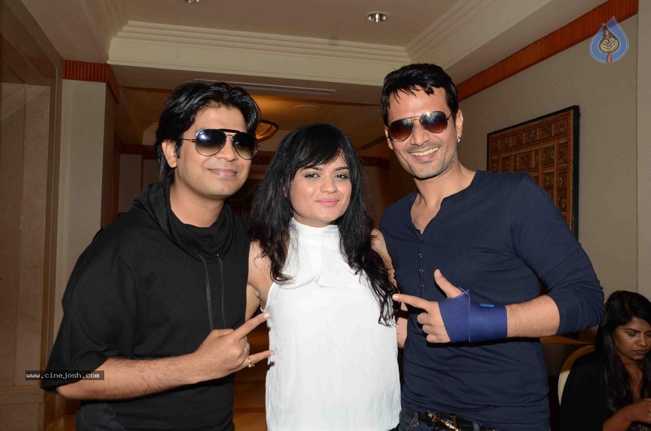 Bolly Celebs at The 16th IIFA Voting Weekend - 58 / 86 photos