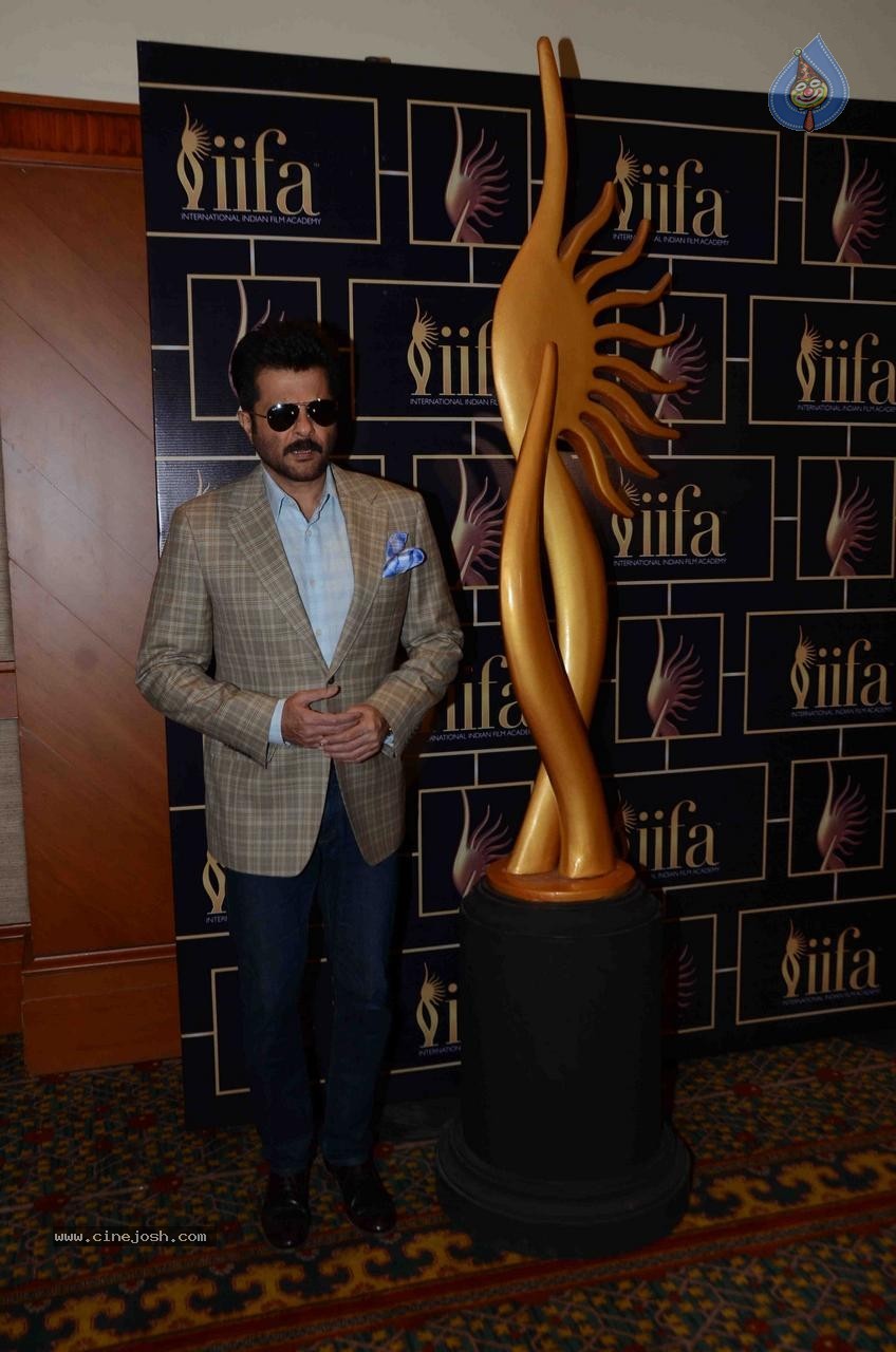 Bolly Celebs at The 16th IIFA Voting Weekend - 65 / 86 photos