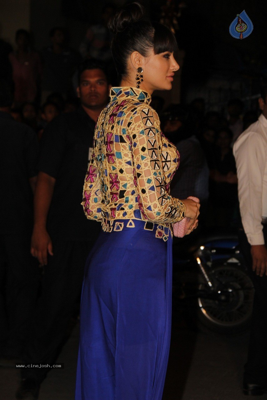 Bolly Celebs at The 60th Britannia Filmfare 2014 Awards 01 - 20 / 144 photos