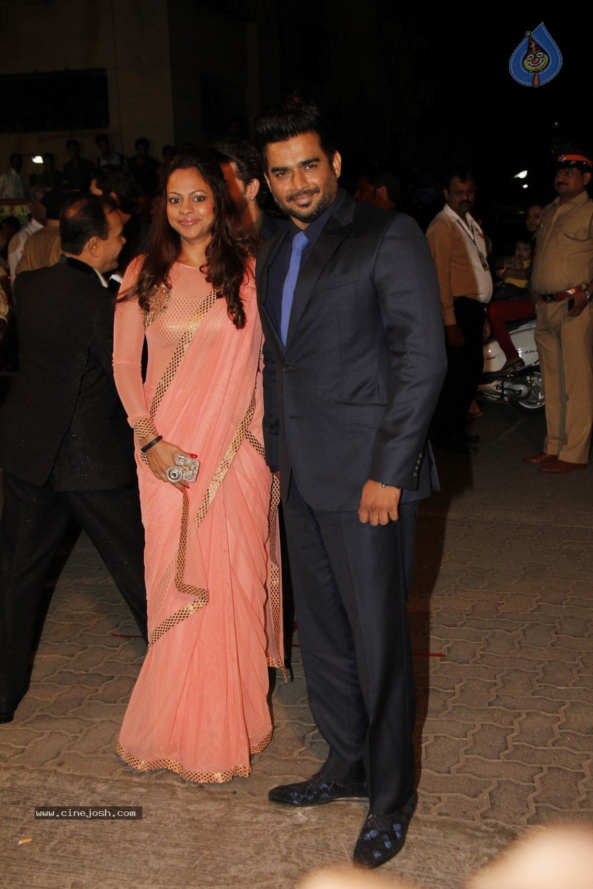 Bolly Celebs at The 60th Britannia Filmfare 2014 Awards 01 - 39 / 144 photos