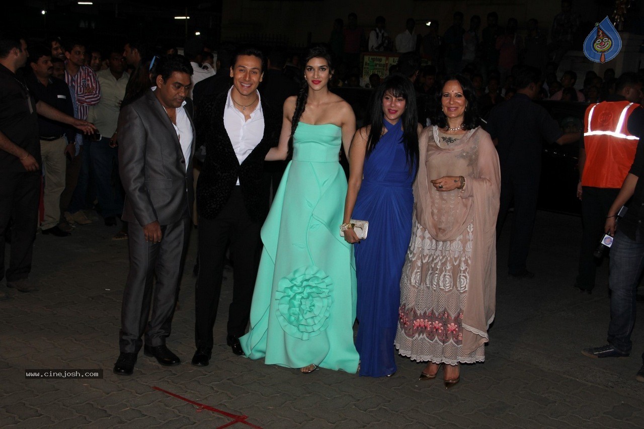 Bolly Celebs at The 60th Britannia Filmfare 2014 Awards 02 - 12 / 144 photos