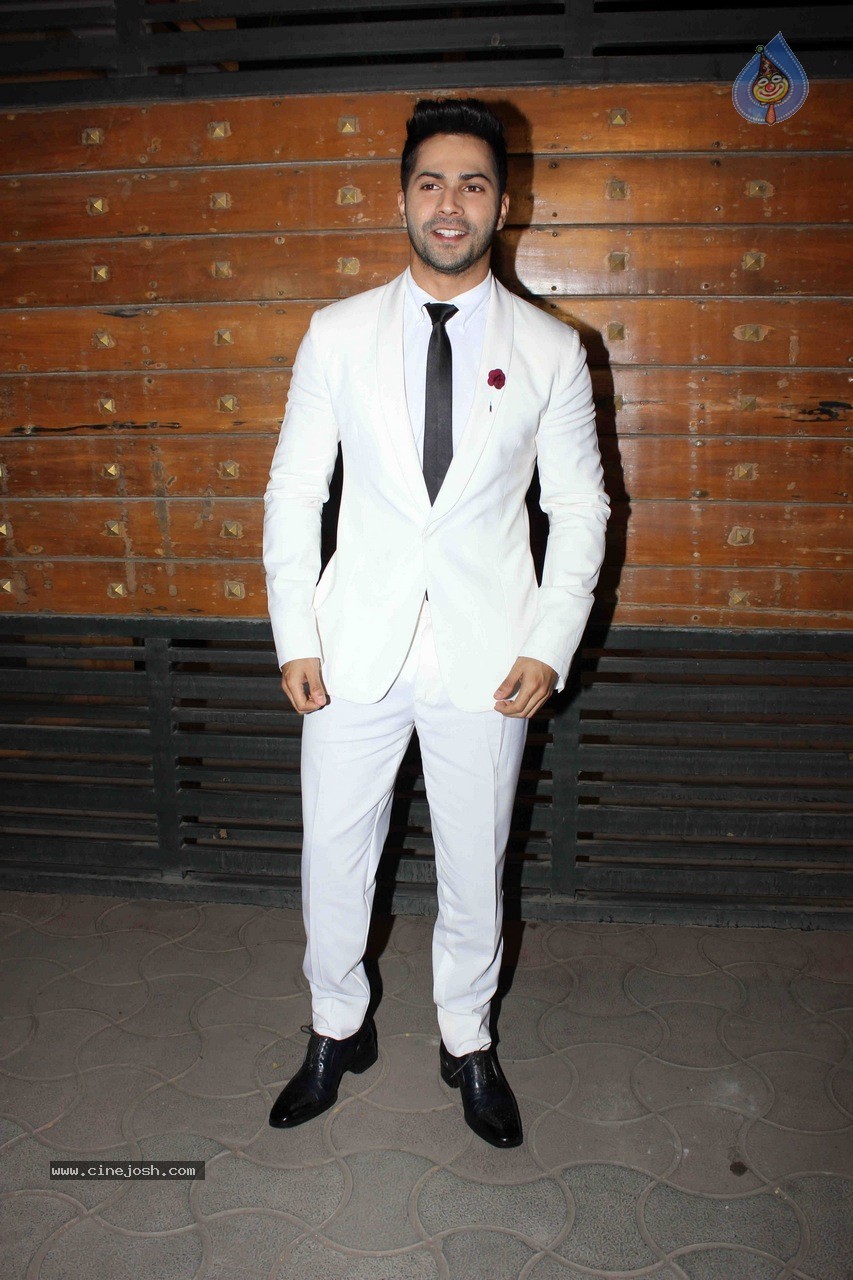 Bolly Celebs at The 60th Britannia Filmfare 2014 Awards 02 - 48 / 144 photos