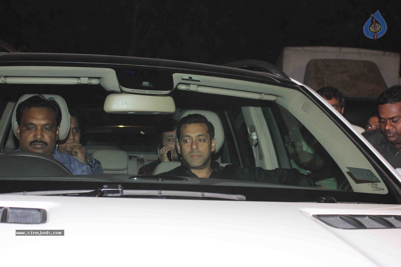 Bolly Celebs at The 60th Britannia Filmfare 2014 Awards 02 - 133 / 144 photos