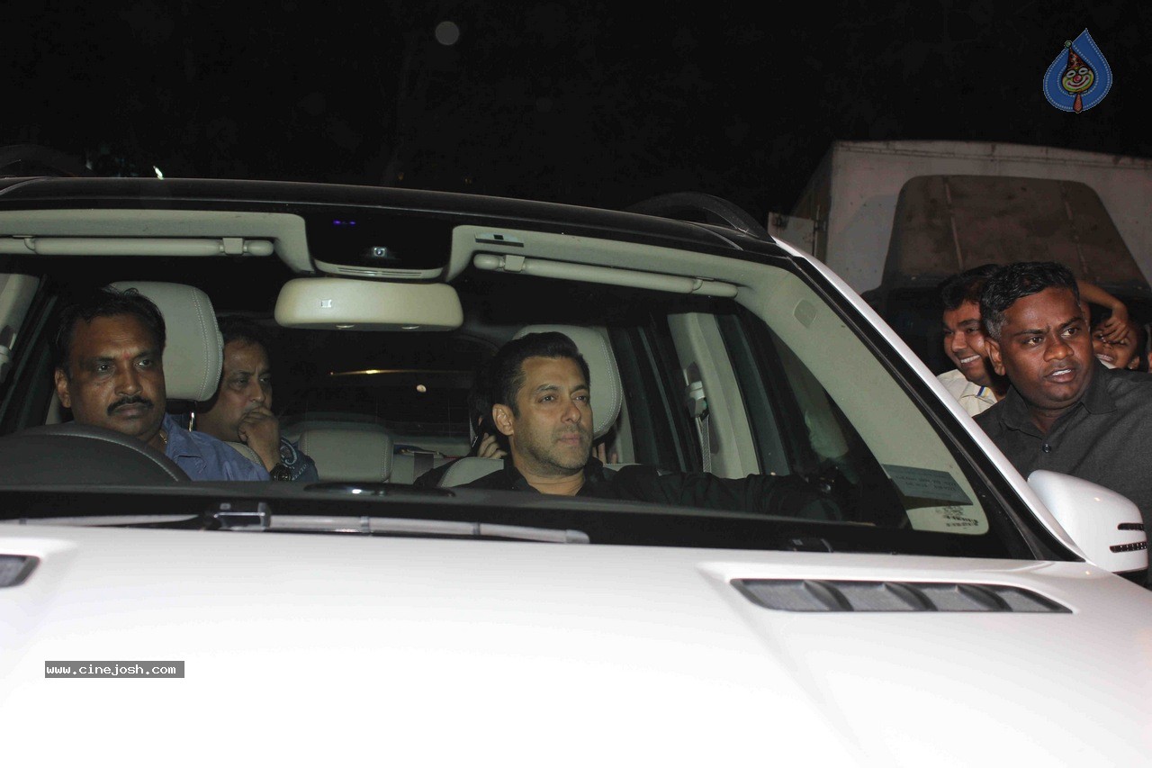 Bolly Celebs at The 60th Britannia Filmfare 2014 Awards 02 - 137 / 144 photos