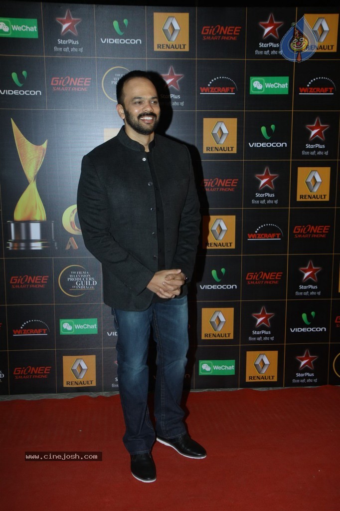 Bolly Celebs at the 9th Renault Star Guild Awards - 16 / 152 photos