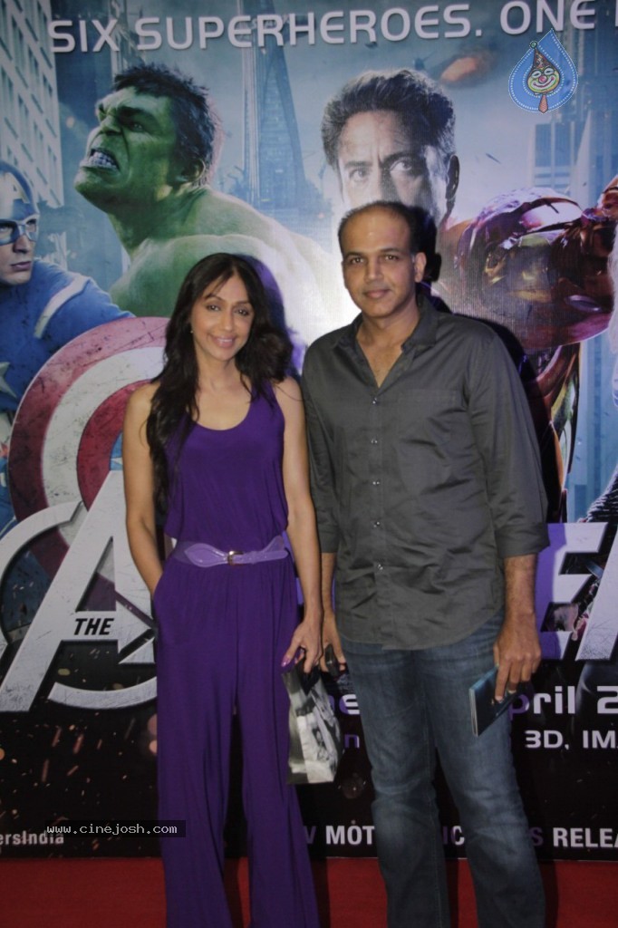 Bolly Celebs at The Avengers Movie Premiere - 6 / 31 photos