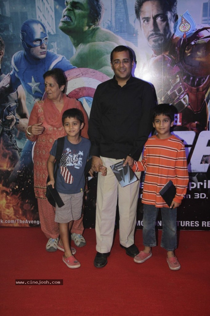 Bolly Celebs at The Avengers Movie Premiere - 17 / 31 photos