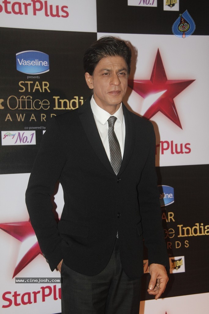 Bolly Celebs at The First Star Box Office India Awards - 16 / 90 photos