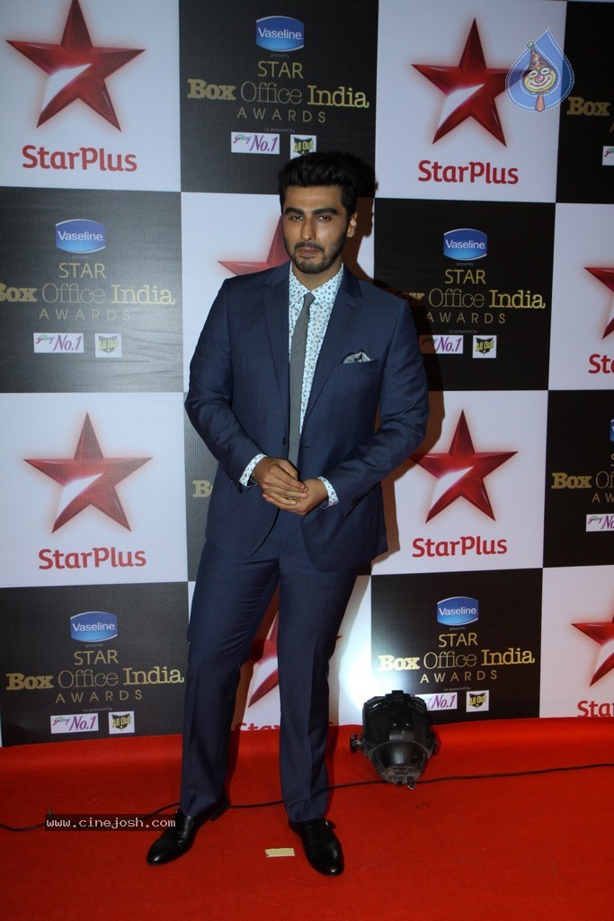 Bolly Celebs at The First Star Box Office India Awards - 59 / 90 photos